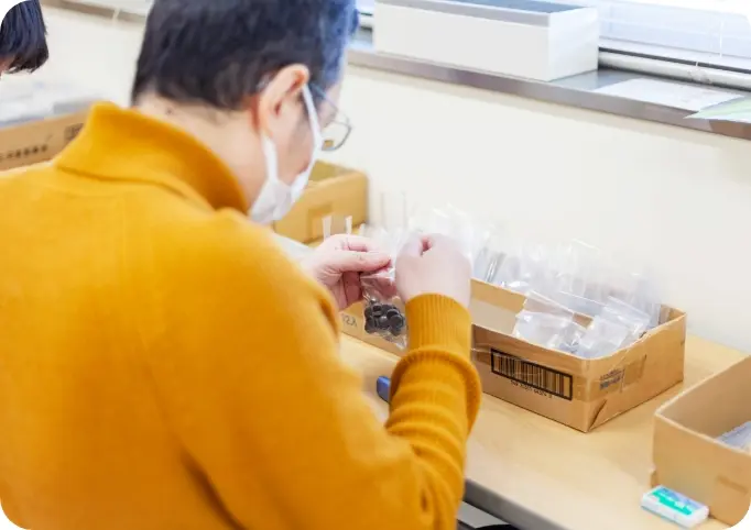 企業提携作業風景